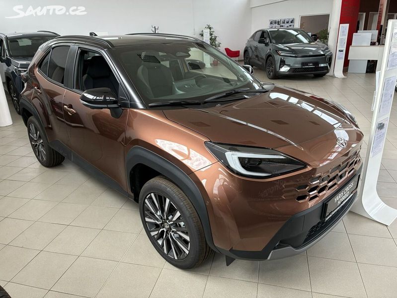 Toyota Yaris Cross, Executive bitone + Tech + VIP